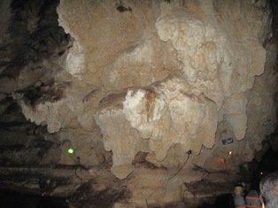 زیباییهای غار سهولان